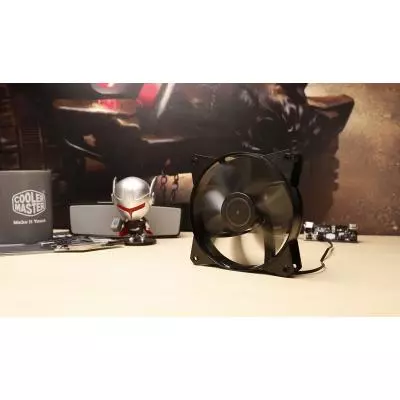 Кулер для корпуса CoolerMaster MasterFan MF120L (R4-C1DS-12FK-R1) - 1 Кулер для корпуса CoolerMaster MasterFan MF120L (R4-C1DS-12FK-R1) - 1