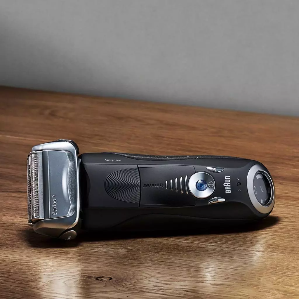 Электробритва Braun Series 7 7842 S - 3 Электробритва Braun Series 7 7842 S - 3