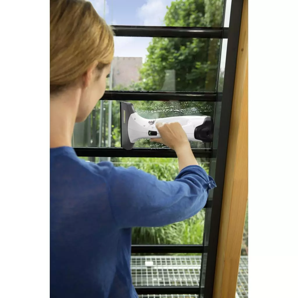 Пылесос Karcher WV 2 Premium Promo (1.633-409.0) - 1 Пылесос Karcher WV 2 Premium Promo (1.633-409.0) - 1