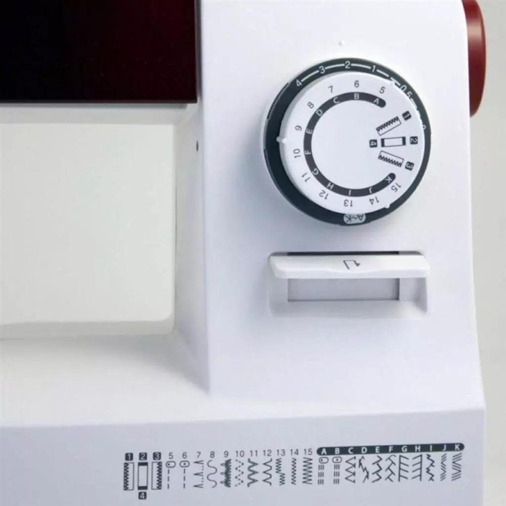 Швейная машина Toyota ERGO 26D (T-ER26D) - 1 Швейная машина Toyota ERGO 26D (T-ER26D) - 1