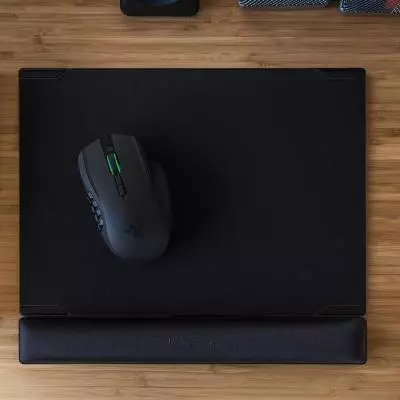 Коврик для мышки Razer Vespula V2 (RZ02-02180100-R3M1) - 5