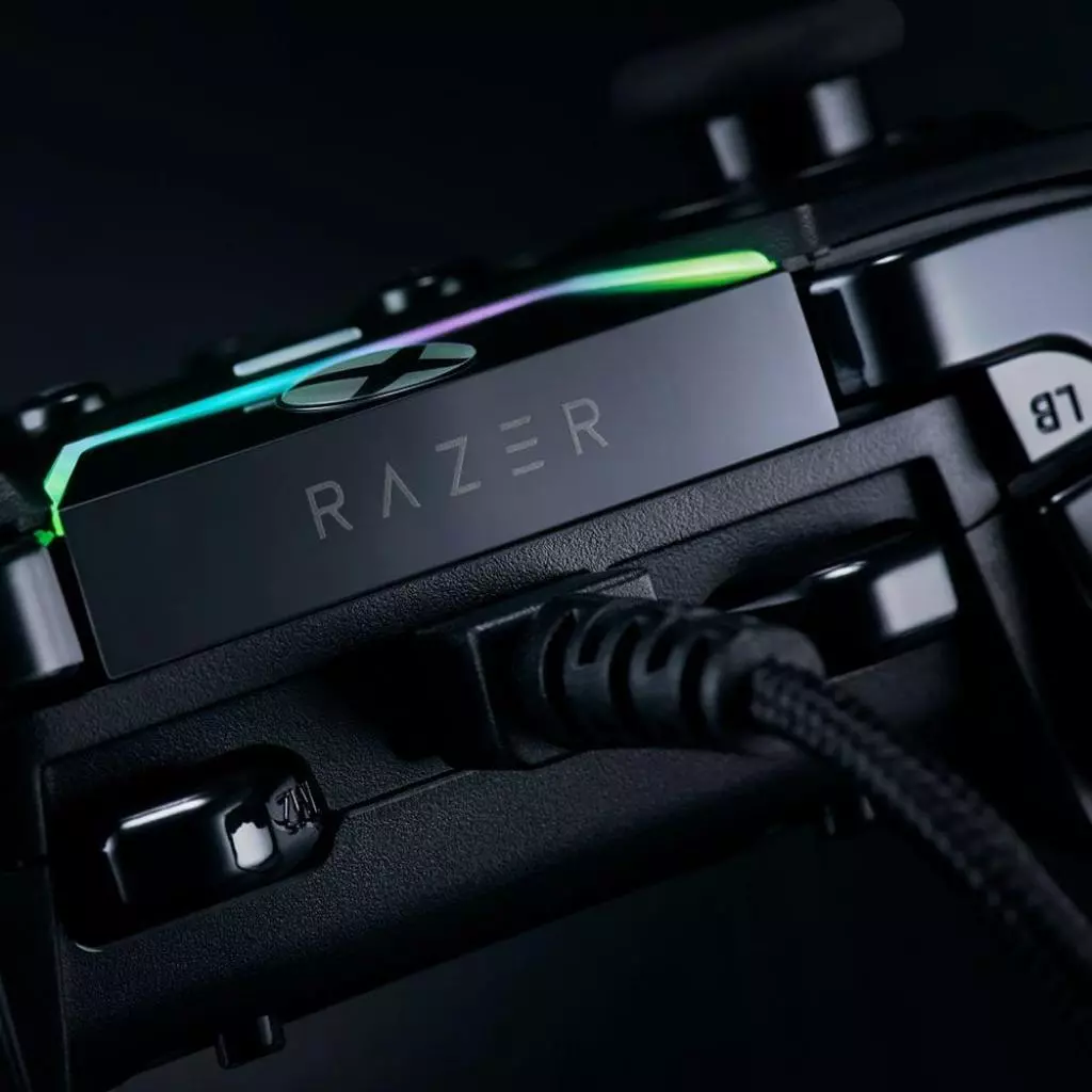 Геймпад Razer Wolverine TE (RZ06-01990100-R3M1) - 6 Геймпад Razer Wolverine TE (RZ06-01990100-R3M1) - 6