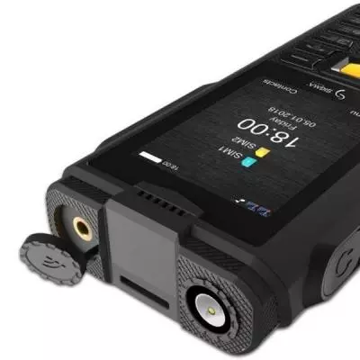 Мобильный телефон Sigma X-treme DZ68 Black Yellow (4827798466322) - 7 Мобильный телефон Sigma X-treme DZ68 Black Yellow (4827798466322) - 7