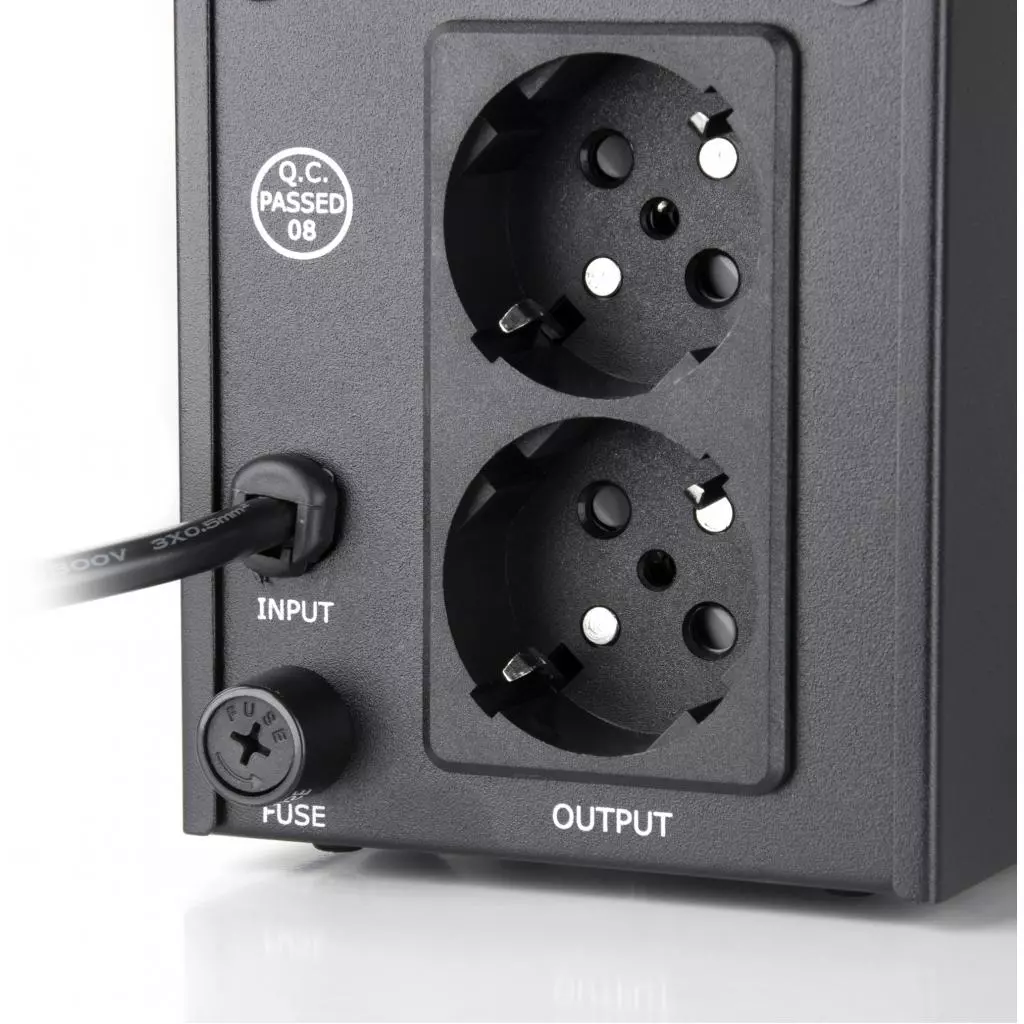 Источник бесперебойного питания Vinga LCD 800VA metal case (VPC-800M) - 2