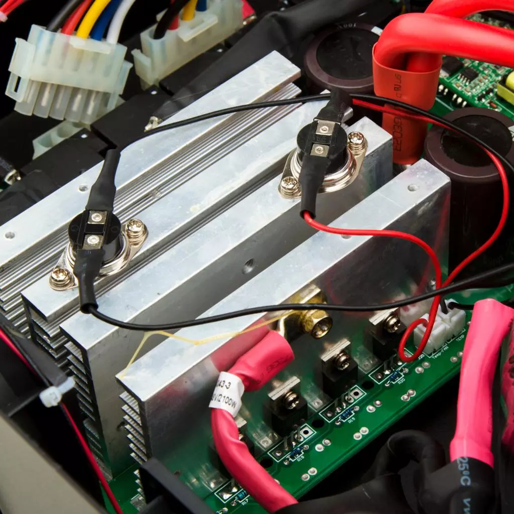 Источник бесперебойного питания LogicPower LPY-W-PSW-5000VA+ (4148) - 4 Источник бесперебойного питания LogicPower LPY-W-PSW-5000VA+ (4148) - 4