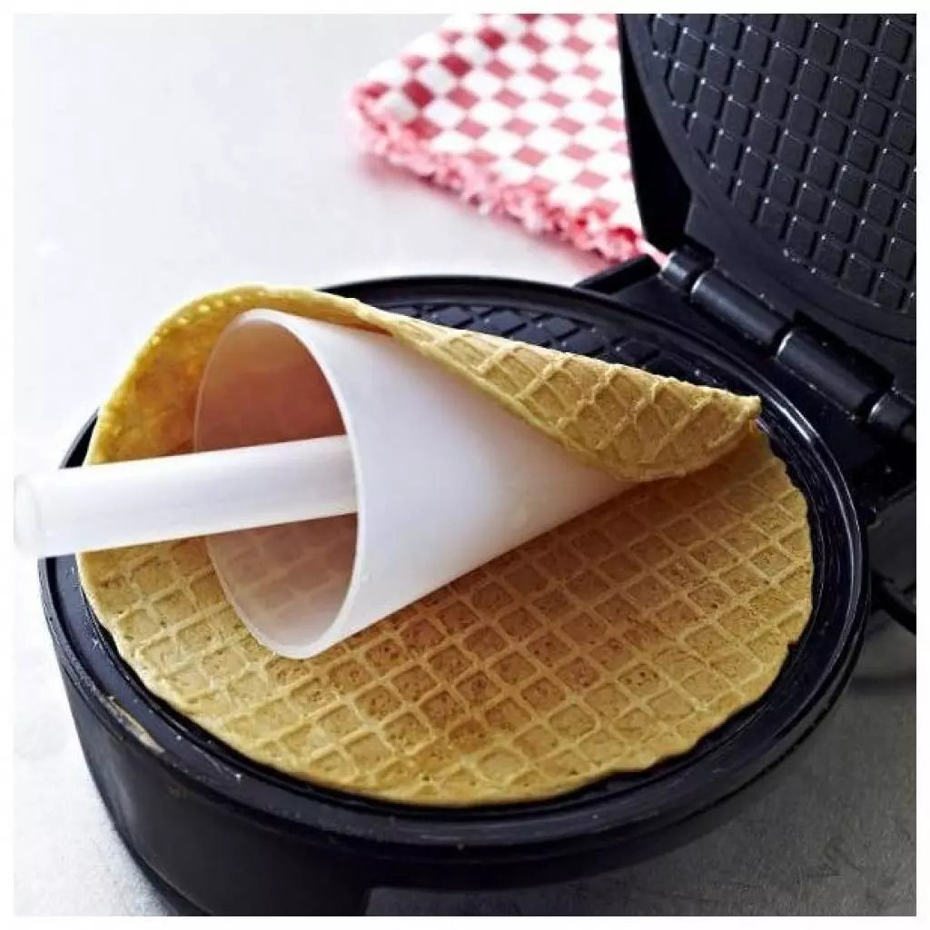 Вафельница Magio MG-396 - 3 Вафельница Magio MG-396 - 3