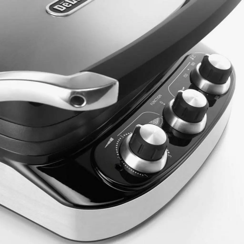 Электрогриль DeLonghi CGH 900 С - 4 Электрогриль DeLonghi CGH 900 С - 4