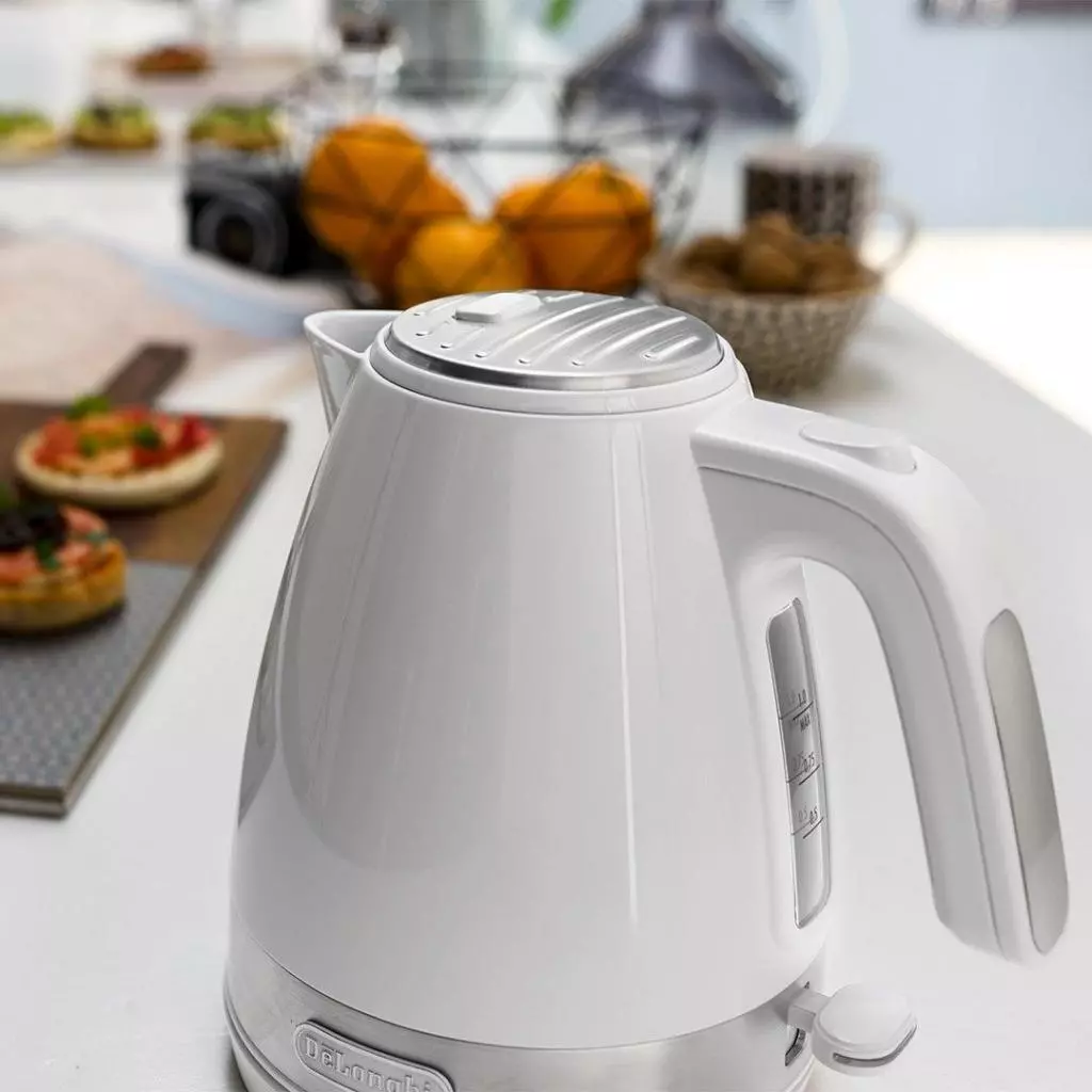 Электрочайник DeLonghi KBLA 2000 W (KBLA2000W) - 3 Электрочайник DeLonghi KBLA 2000 W (KBLA2000W) - 3