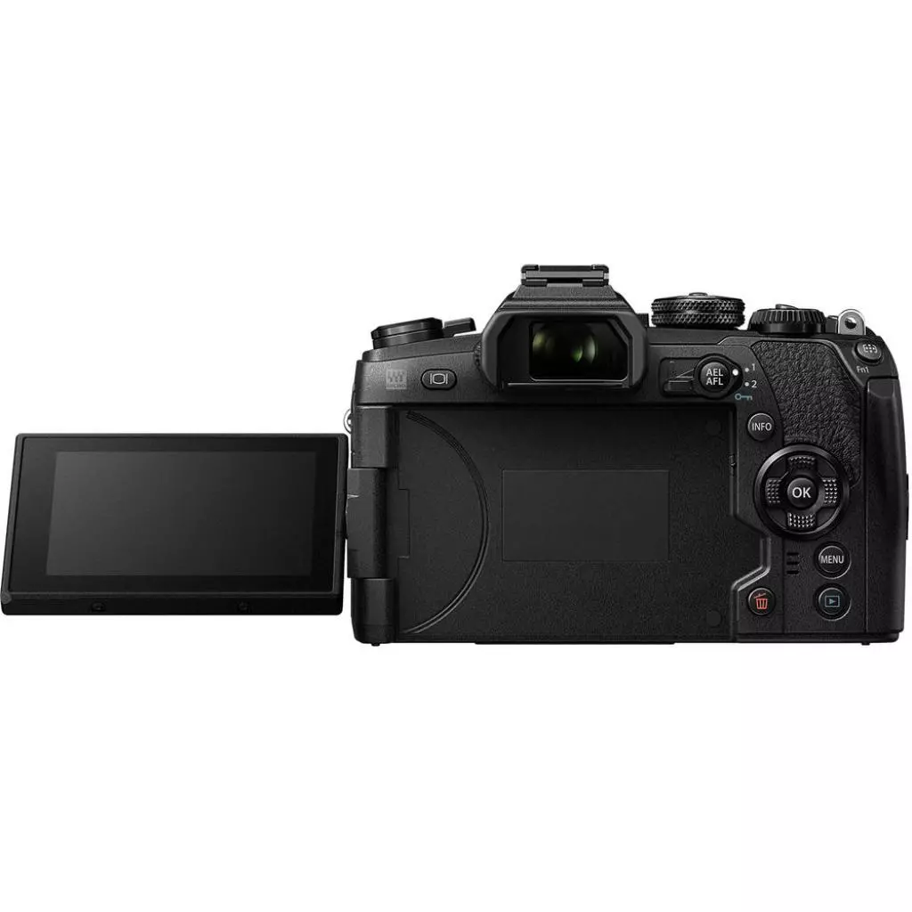 Цифровой фотоаппарат Olympus E-M1 mark II Body black (V207060BE000) - 5 Цифровой фотоаппарат Olympus E-M1 mark II Body black (V207060BE000) - 5