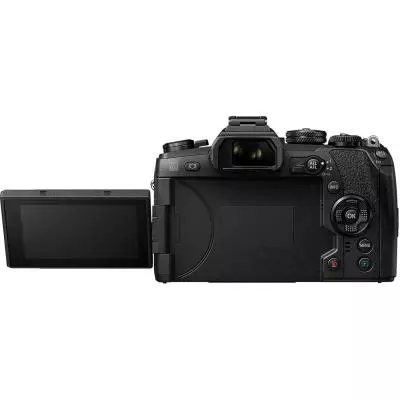 Цифровой фотоаппарат Olympus E-M1 mark II 12-100 Kit black/black (V207060BE010) - 6 Цифровой фотоаппарат Olympus E-M1 mark II 12-100 Kit black/black (V207060BE010) - 6