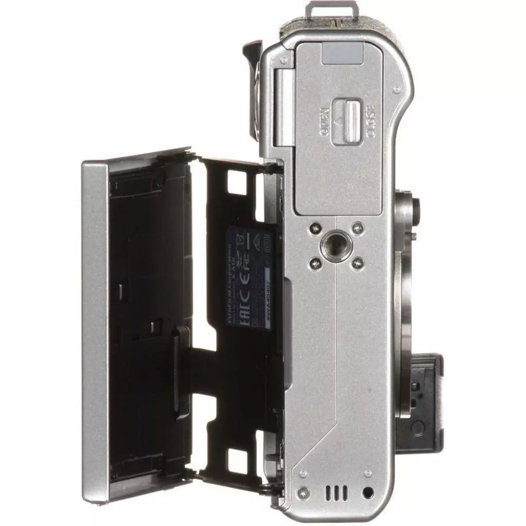 Цифровой фотоаппарат Fujifilm X-A10 XC 16-50mm Kit Silver (16534352) - 7