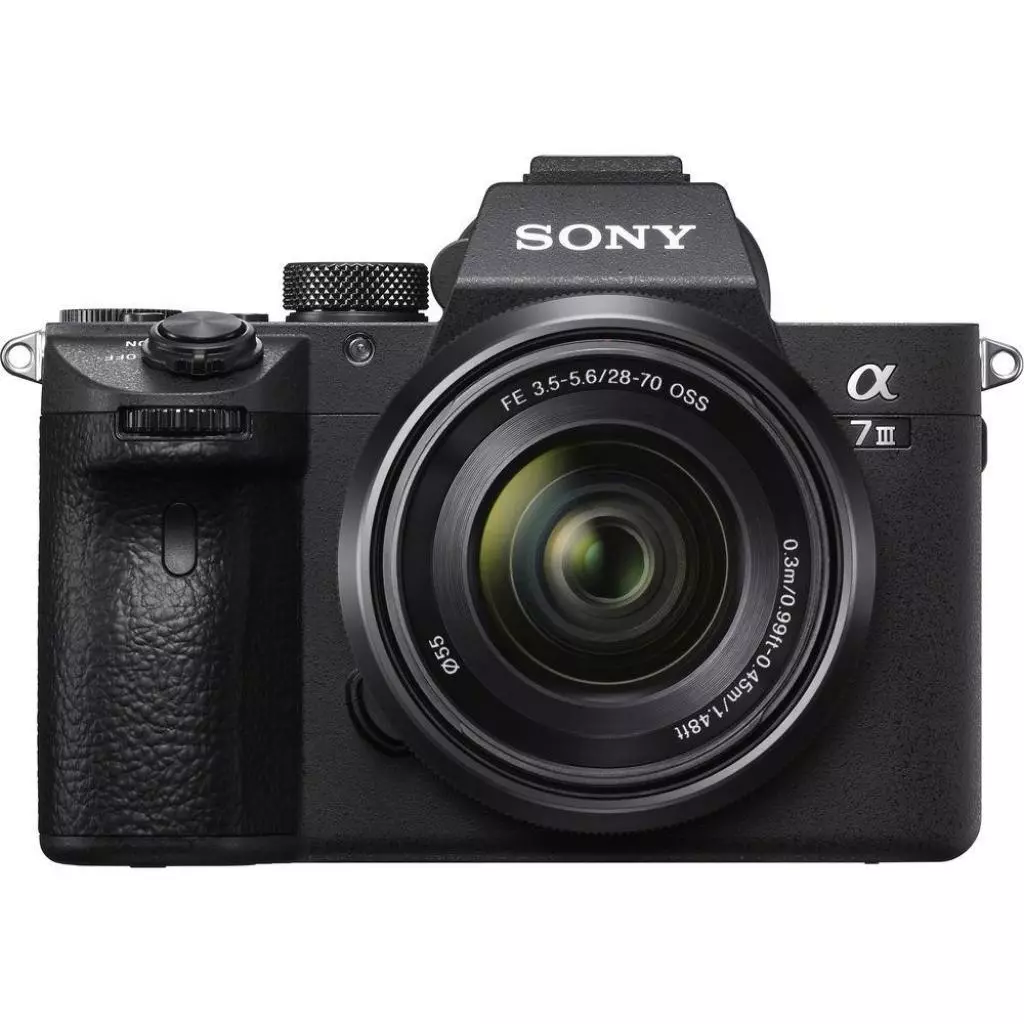 Цифровой фотоаппарат Sony Alpha 7 M3 28-70mm Kit Black (ILCE7M3KB.CEC)