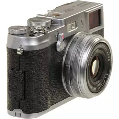 Цифровой фотоаппарат Fujifilm FinePix X100F Silver (16534613) - 5 Цифровой фотоаппарат Fujifilm FinePix X100F Silver (16534613) - 5
