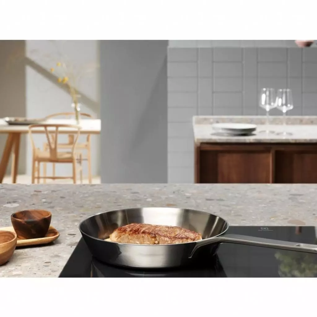 Варочная поверхность Electrolux EIS8648 - 10 Варочная поверхность Electrolux EIS8648 - 10