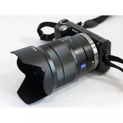 Объектив Sony 16-70mm f/4 OSS Carl Zeiss for NEX (SEL1670Z.AE) - 5