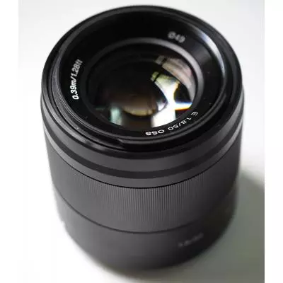Объектив Sony 50mm f/1.8 Black for NEX (SEL50F18B.AE) - 4