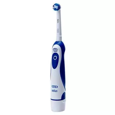 Электрическая зубная щетка Oral-B Pro Expert (DB4.010)
