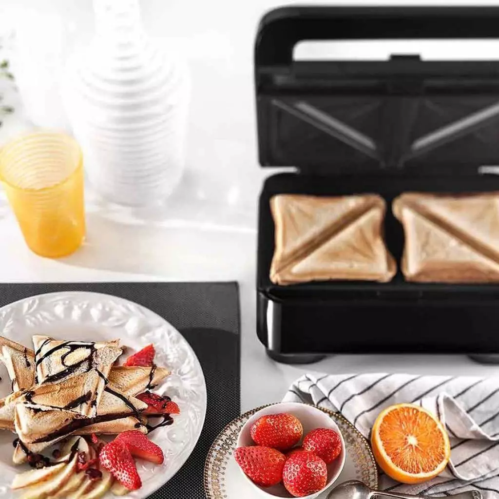 Электрогриль DeLonghi SW12B BK - 4 Электрогриль DeLonghi SW12B BK - 4