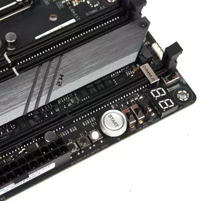 Материнская плата ASUS ROG MAXIMUS XI GENE - 9 Материнская плата ASUS ROG MAXIMUS XI GENE - 9