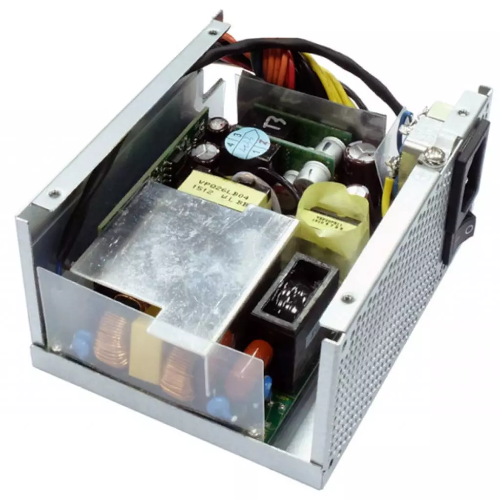 Блок питания Seasonic 300W (SSP-300SFG) - 3 Блок питания Seasonic 300W (SSP-300SFG) - 3