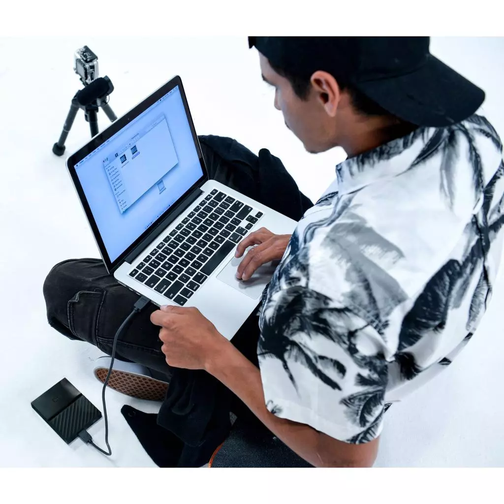 Внешний жесткий диск 2.5" 1TB WD (WDBYNN0010BBK-EEEX) - 8 Внешний жесткий диск 2.5" 1TB WD (WDBYNN0010BBK-EEEX) - 8