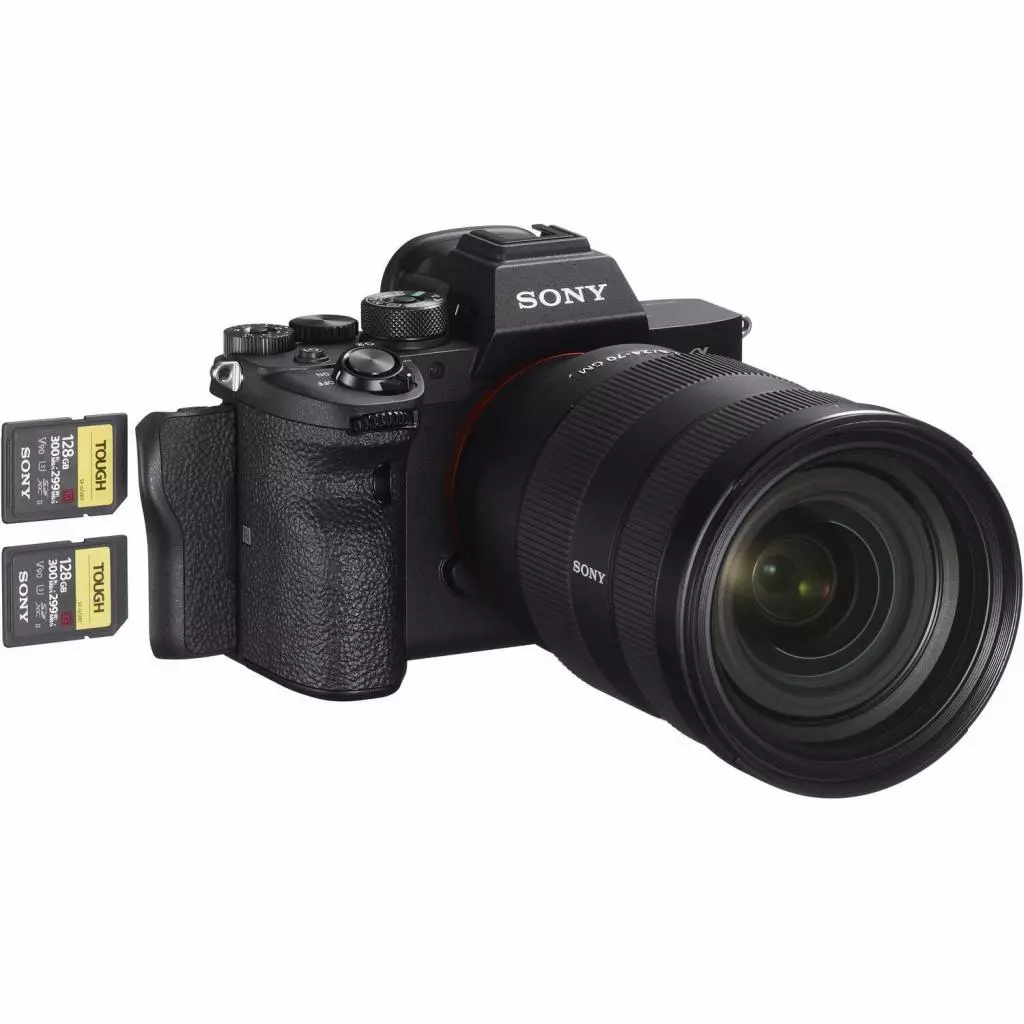 Цифровой фотоаппарат Sony Alpha 7R Mark 4 body black (ILCE7RM4B.CEC) - 7