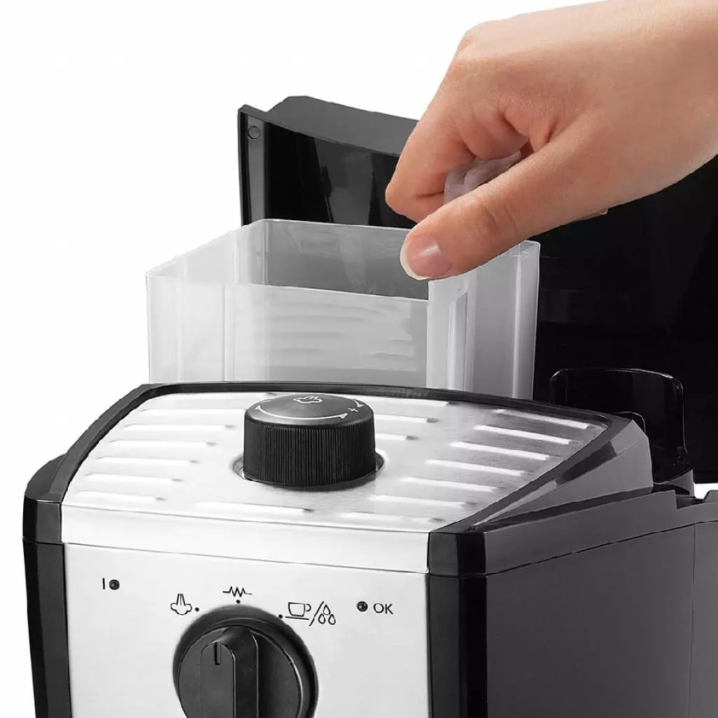 Кофеварка DeLonghi EC 157 BLACK - 3