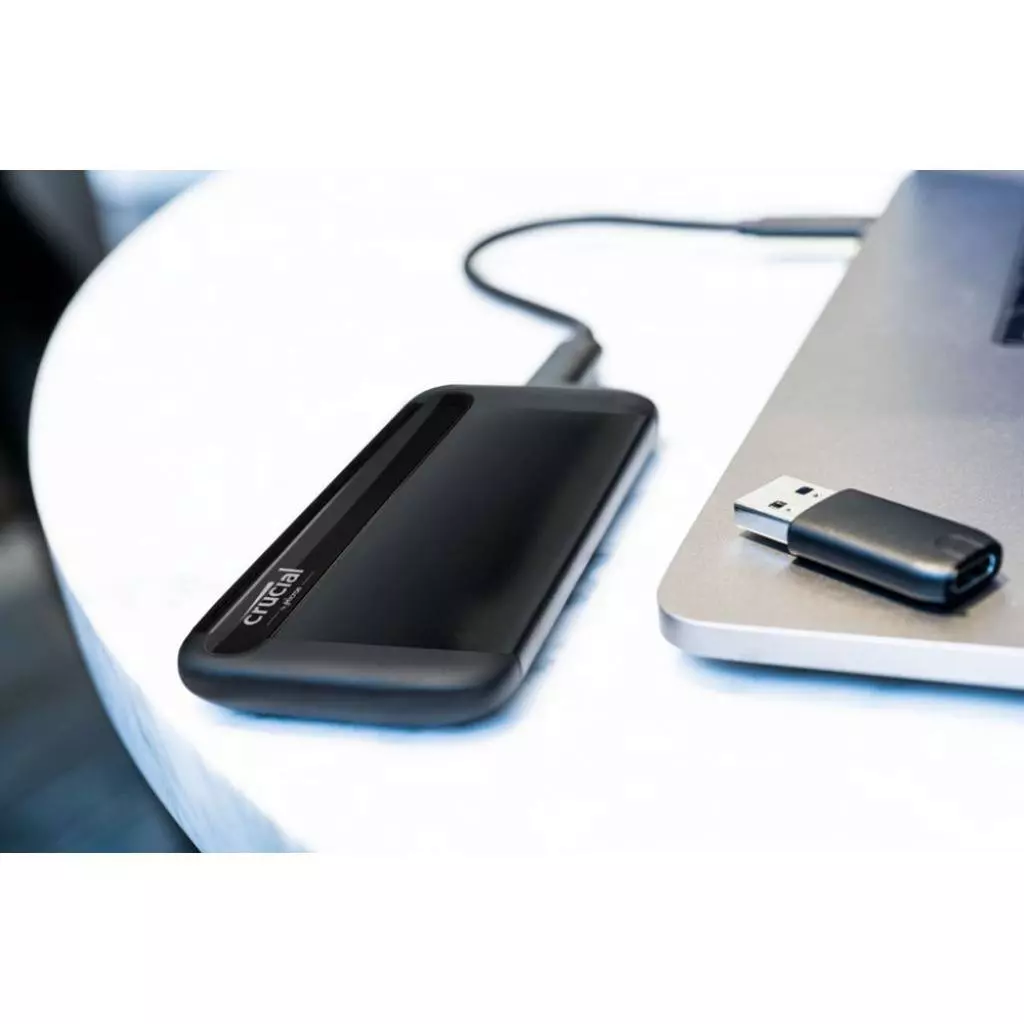 Накопитель SSD USB 3.2 1TB Micron (CT1000X8SSD9) - 1