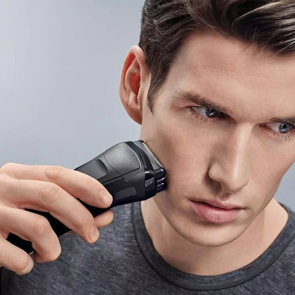 Электробритва Braun Series 3 300 Black - 3