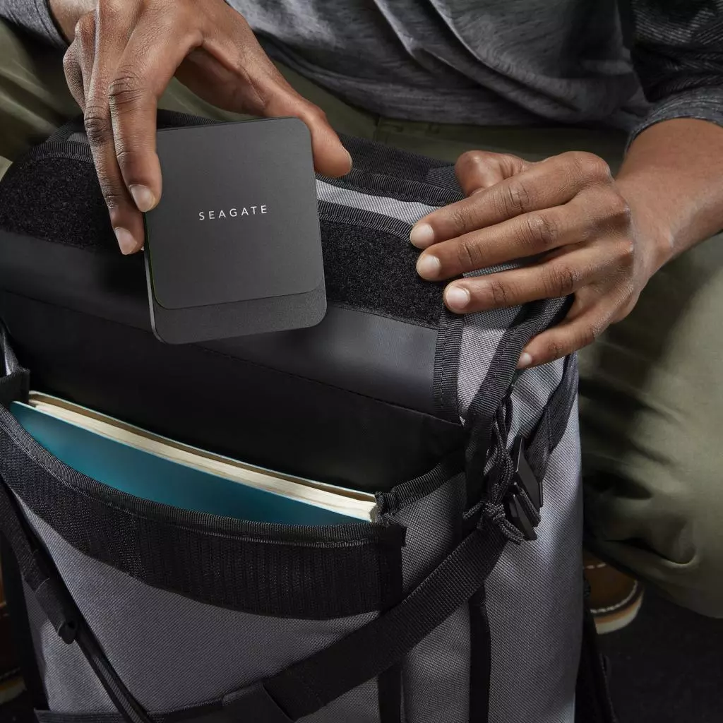 Накопитель SSD USB 3.2 2TB Seagate (STJM2000400) - 6 Накопитель SSD USB 3.2 2TB Seagate (STJM2000400) - 6