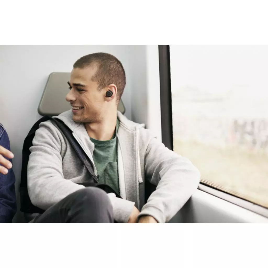 Наушники JBL Live 300 TWS Black (JBLLIVE300TWSBLK) - 9