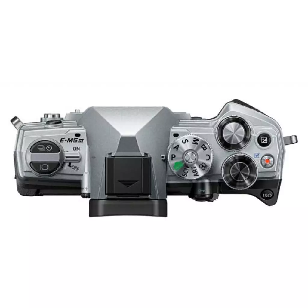 Цифровой фотоаппарат Olympus E-M5 mark III 12-45 PRO Kit silver/black (V207092SE000) - 4 Цифровой фотоаппарат Olympus E-M5 mark III 12-45 PRO Kit silver/black (V207092SE000) - 4