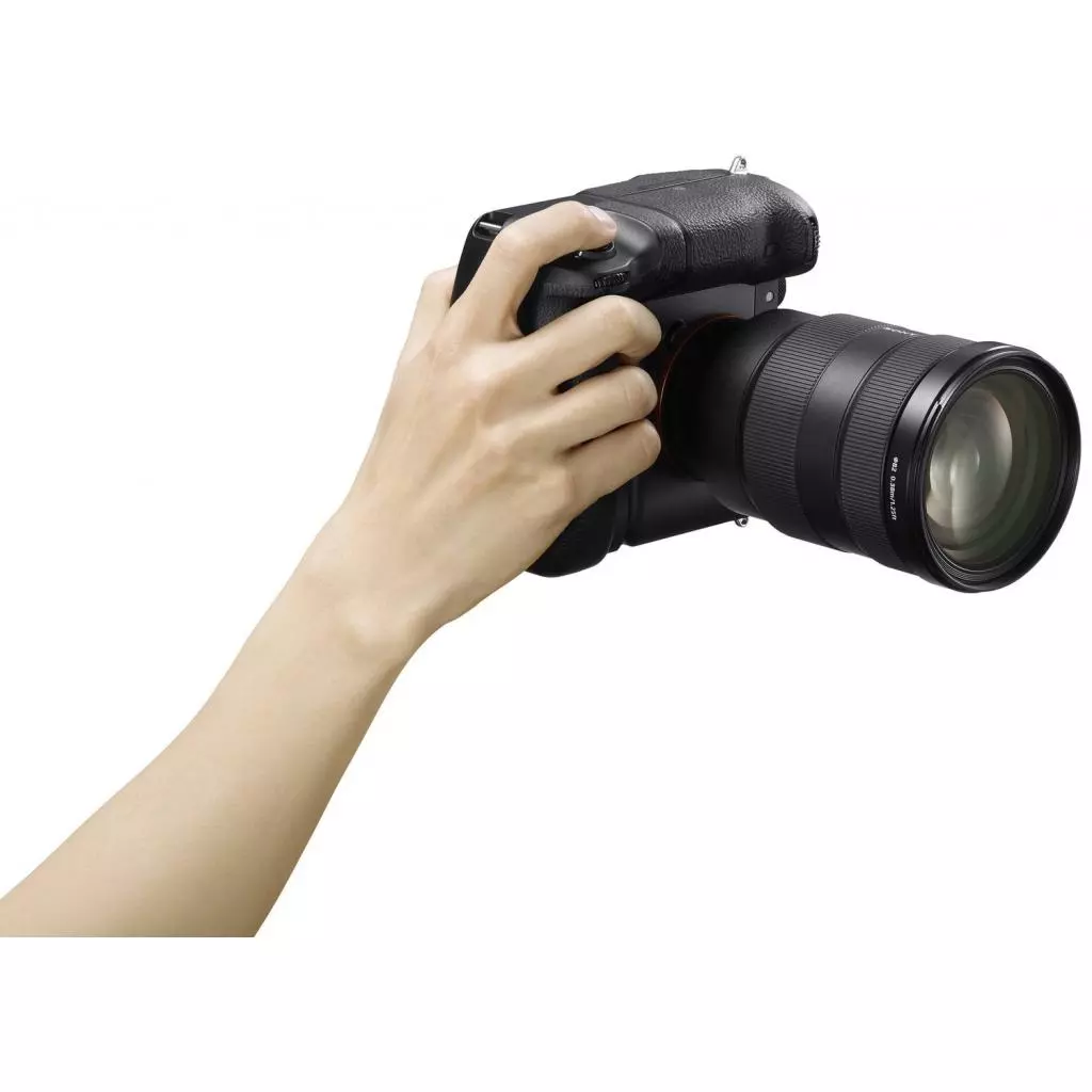 Батарейный блок Sony VG-C4EM for Alpha α7R IV / α9 II (VGC4EM.SYU) - 9