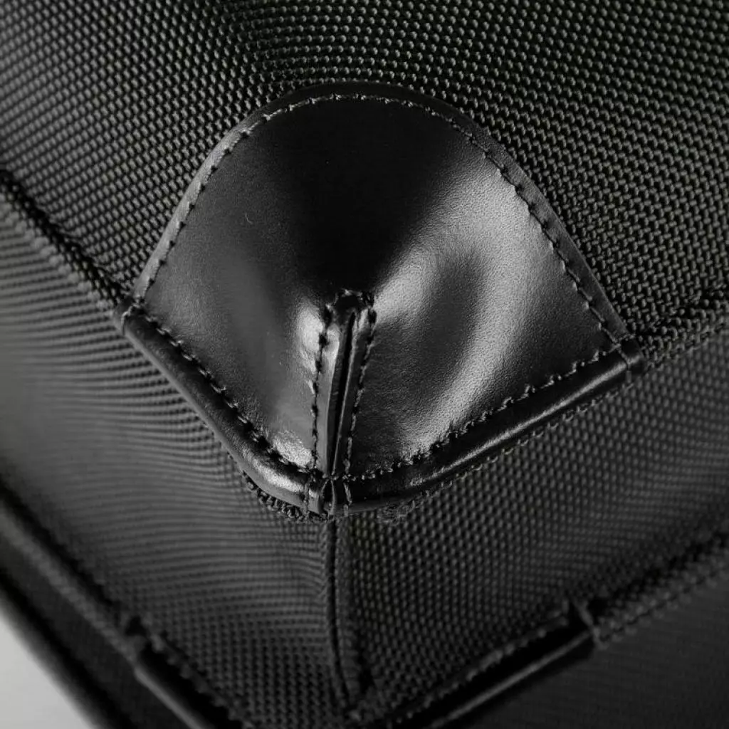 Сумка для ноутбука Fouquet 15.4" NBC-1001B BLACK (NBC-1001BBLACK) - 4 Сумка для ноутбука Fouquet 15.4" NBC-1001B BLACK (NBC-1001BBLACK) - 4