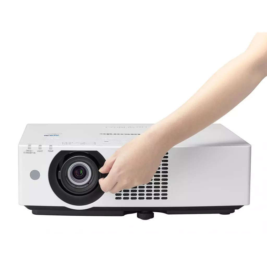 Проектор Panasonic PT-VMZ50 - 2 Проектор Panasonic PT-VMZ50 - 2