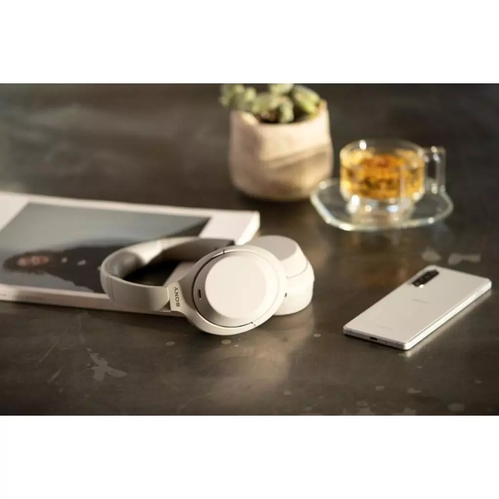 Наушники Sony WH-1000XM4 Silver (WH1000XM4S.CE7) - 3 Наушники Sony WH-1000XM4 Silver (WH1000XM4S.CE7) - 3