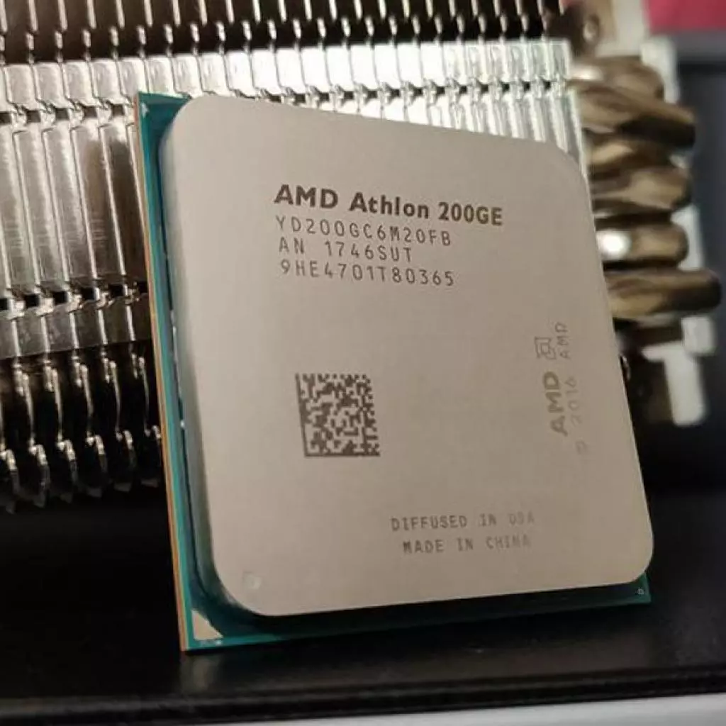 Процессор AMD Athlon ™ 200GE (YD200GC6M2OFB) - 1 Процессор AMD Athlon ™ 200GE (YD200GC6M2OFB) - 1