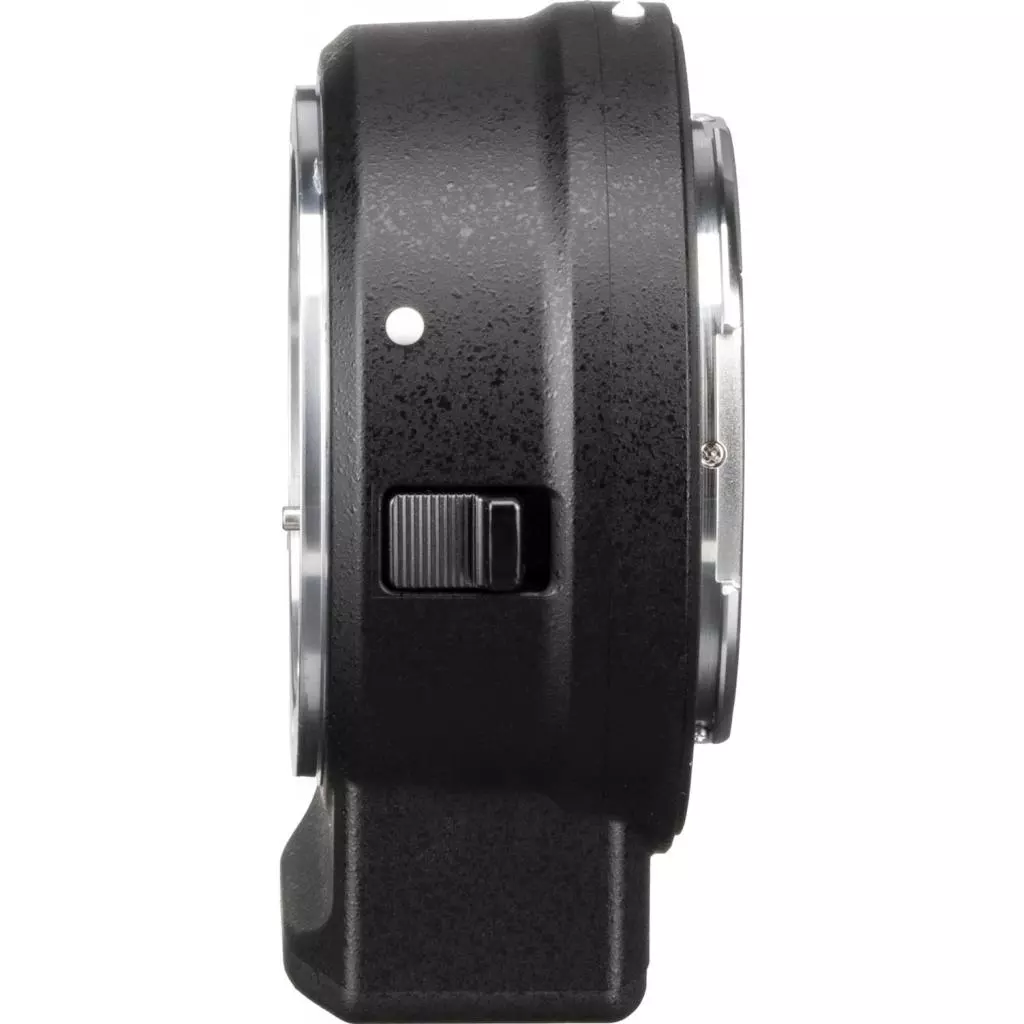 Цифровой фотоаппарат Nikon Z5 + FTZ Adapter Kit (VOA040K002) - 11 Цифровой фотоаппарат Nikon Z5 + FTZ Adapter Kit (VOA040K002) - 11