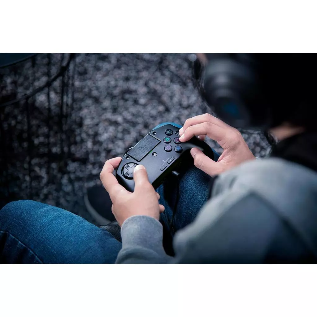 Геймпад Razer Raion Fightpad for PS4 (RZ06-02940100-R3G1) - 2 Геймпад Razer Raion Fightpad for PS4 (RZ06-02940100-R3G1) - 2