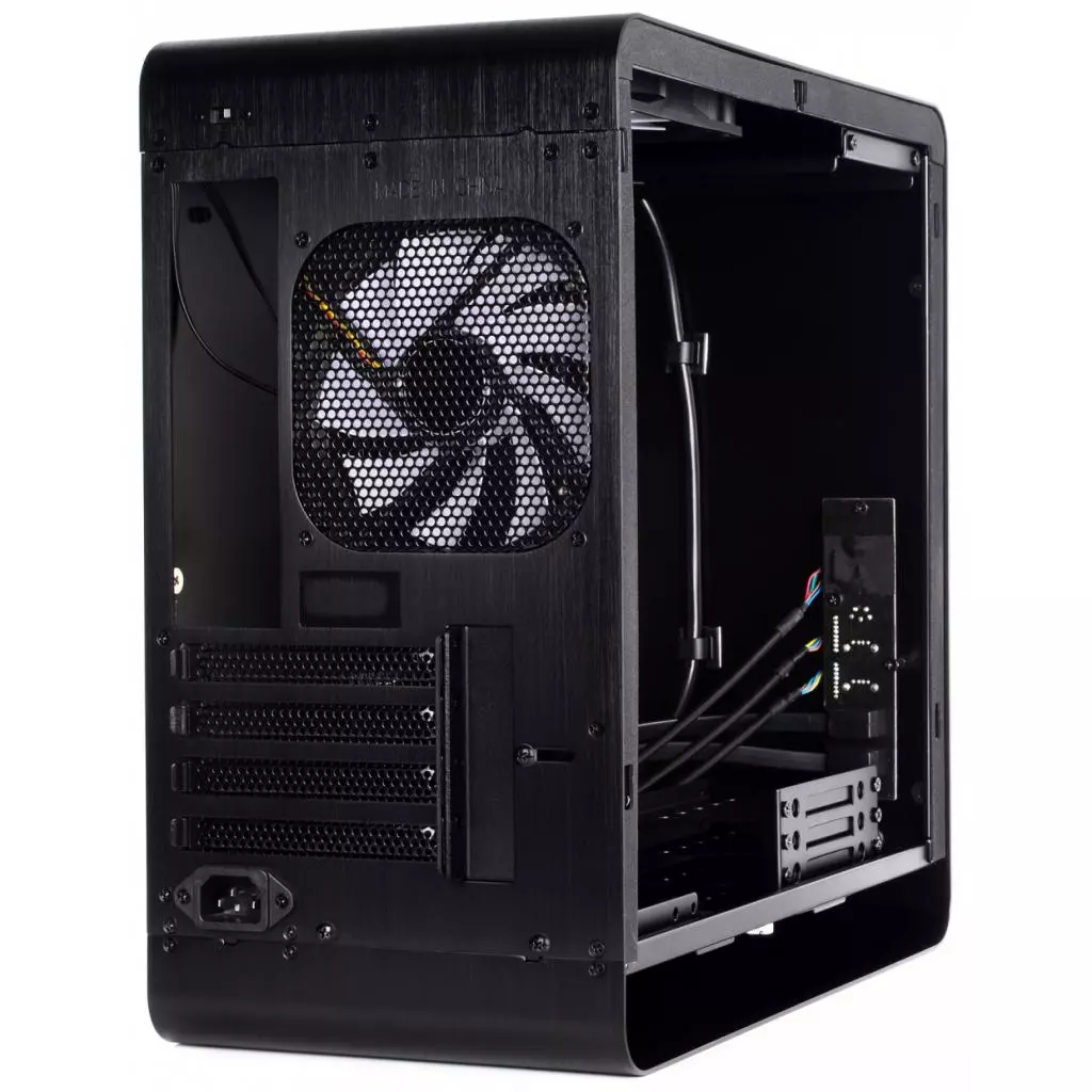 Корпус Qube QBX3M_WBNU3 - 9 Корпус Qube QBX3M_WBNU3 - 9