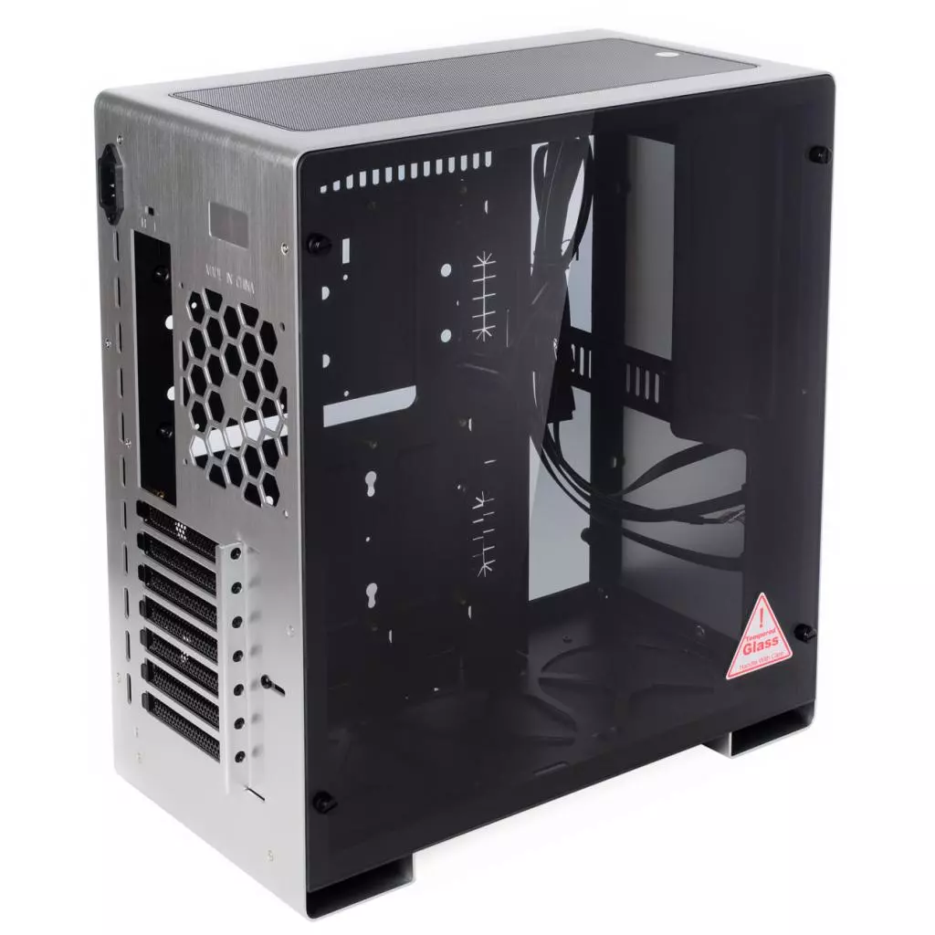 Корпус Qube QBU5A_WSNU3 - 8 Корпус Qube QBU5A_WSNU3 - 8