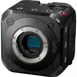 Цифровая видеокамера Panasonic Lumix BGH-1 (DC-BGH1EE)
