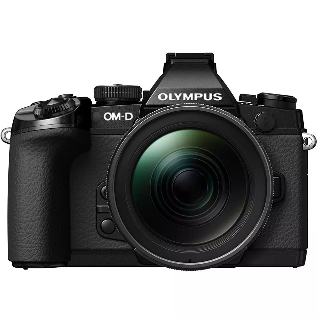 Цифровой фотоаппарат Olympus E-M1 mark II 12-40 Kit black/black (V207061BE000) - 1 Цифровой фотоаппарат Olympus E-M1 mark II 12-40 Kit black/black (V207061BE000) - 1