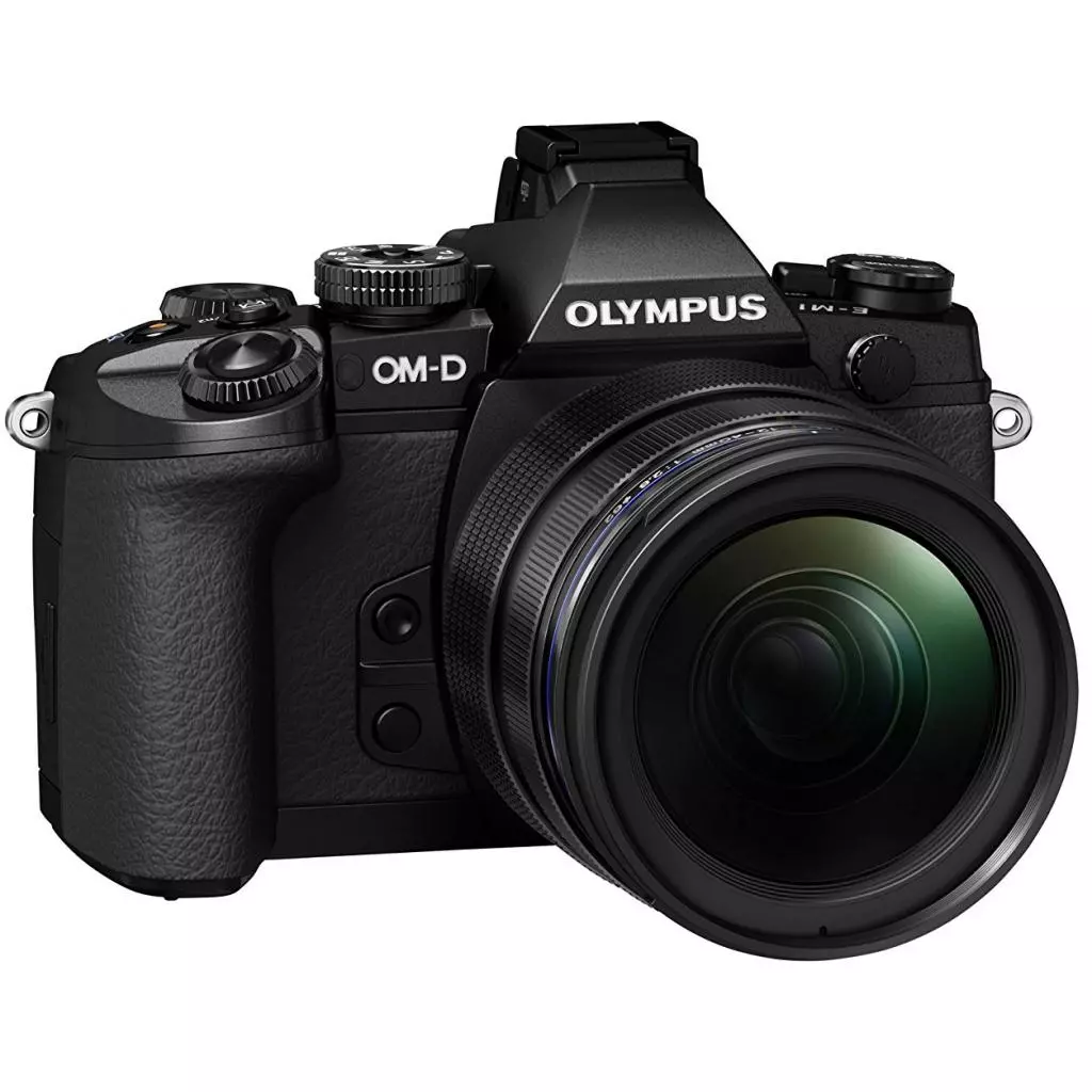 Цифровой фотоаппарат Olympus E-M1 mark II 12-40 Kit black/black (V207061BE000) - 2 Цифровой фотоаппарат Olympus E-M1 mark II 12-40 Kit black/black (V207061BE000) - 2