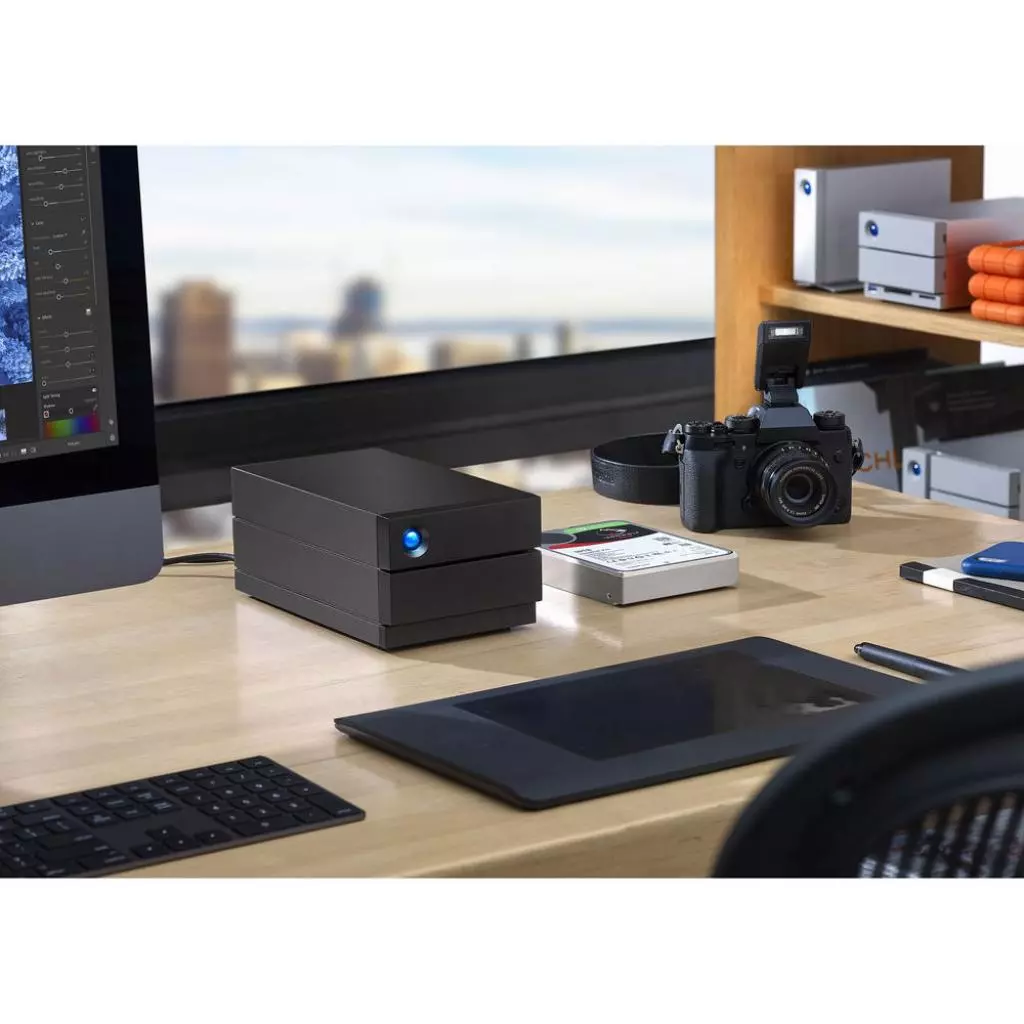 Внешний жесткий диск LaCie 3.5" 4TB (STHJ4000800) - 6 Внешний жесткий диск LaCie 3.5" 4TB (STHJ4000800) - 6