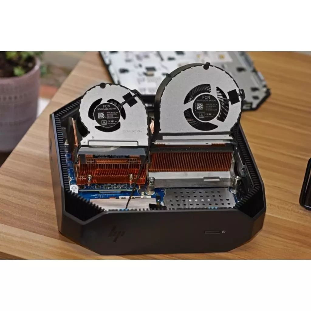 Компьютер HP Z2 G5 Mini / i7-10700 (12M16EA) - 8 Компьютер HP Z2 G5 Mini / i7-10700 (12M16EA) - 8
