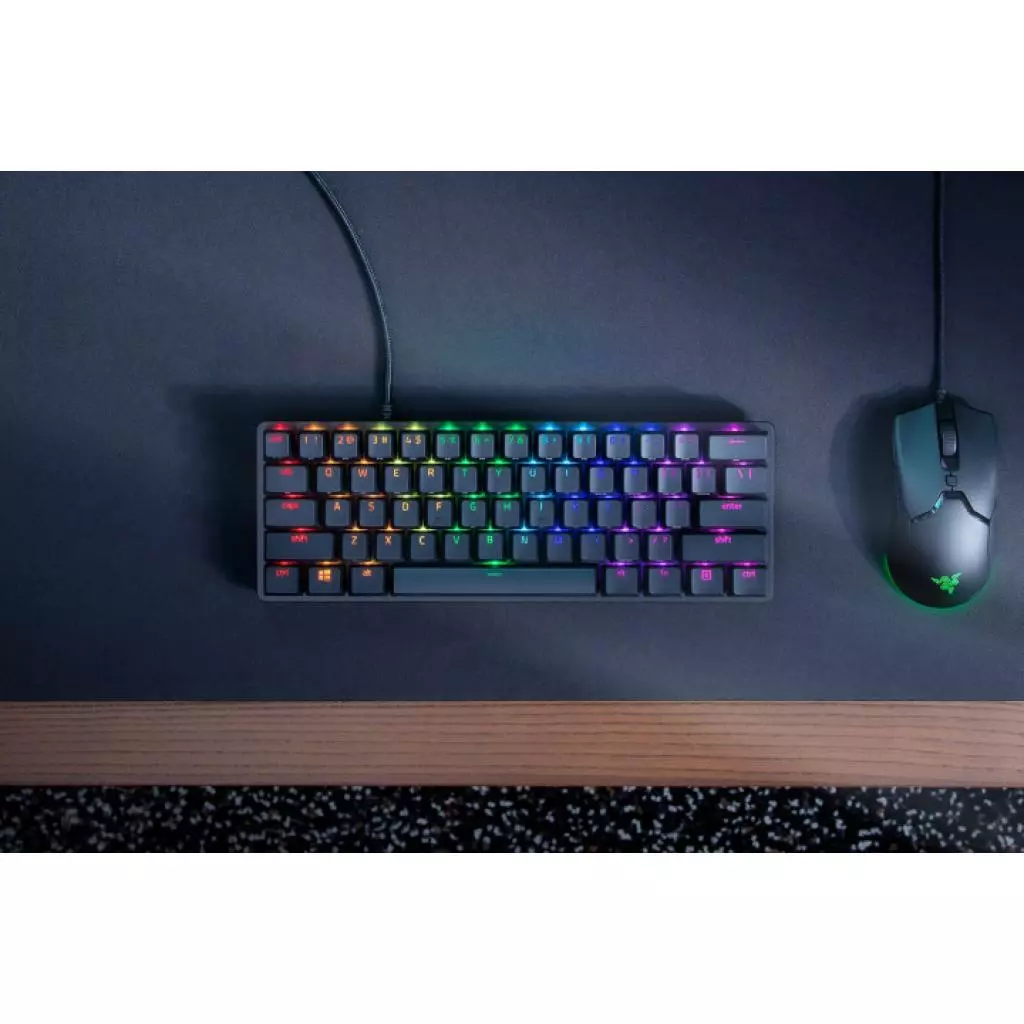 Клавиатура Razer Huntsman Mini Purple Switch RU USB (RZ03-03391500-R3R1) - 4 Клавиатура Razer Huntsman Mini Purple Switch RU USB (RZ03-03391500-R3R1) - 4
