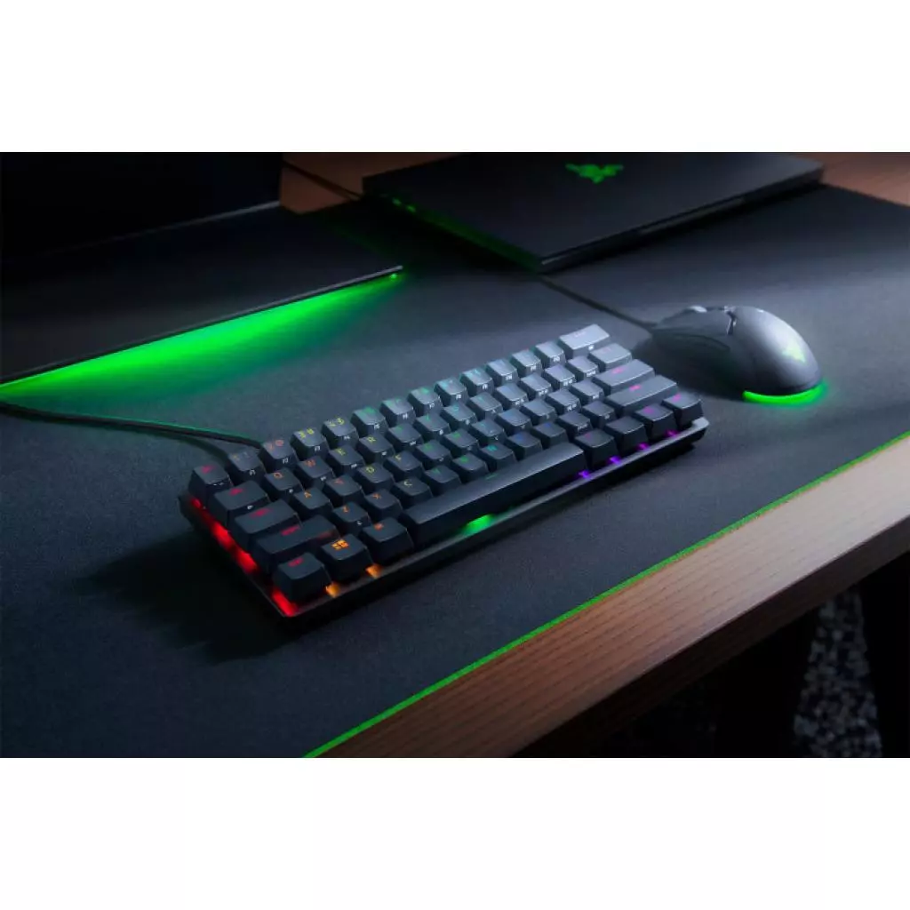 Клавиатура Razer Huntsman Mini Purple Switch RU USB (RZ03-03391500-R3R1) - 5 Клавиатура Razer Huntsman Mini Purple Switch RU USB (RZ03-03391500-R3R1) - 5