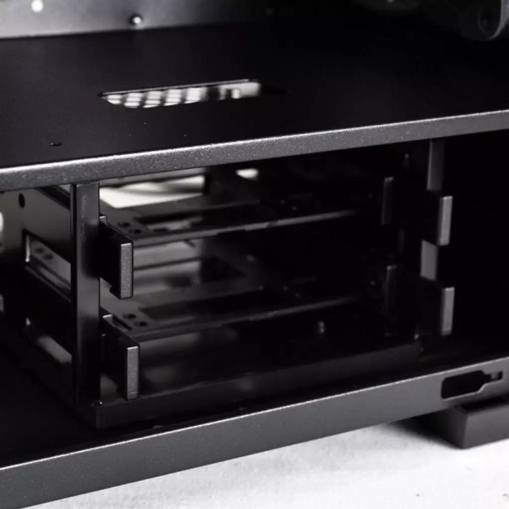 Корпус Lian Li LANCOOL 205 Mesh Black (G99.OE764X.00) - 6 Корпус Lian Li LANCOOL 205 Mesh Black (G99.OE764X.00) - 6