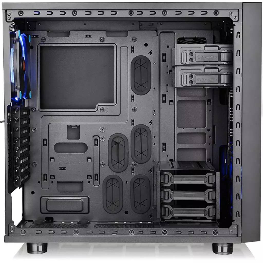Корпус ThermalTake Core X31 TG (CA-1E9-00M1WN-03) - 3 Корпус ThermalTake Core X31 TG (CA-1E9-00M1WN-03) - 3